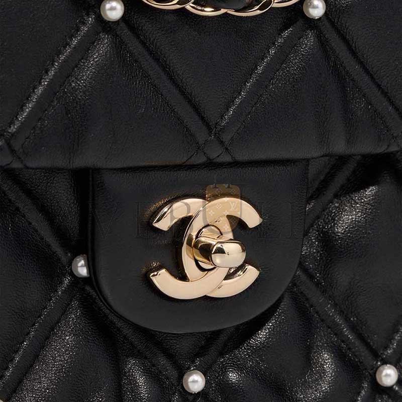 ch**el black pearl studded D1am0nd quilt flap bag (24*16*7.5cm)